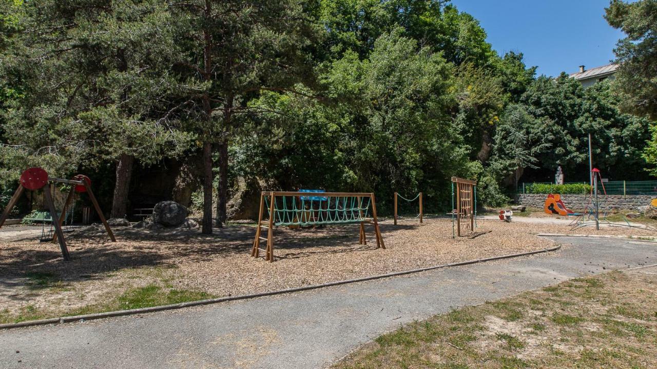 Vacanceole - Residence Les Gorges Rouges Guillaumes Exterior photo